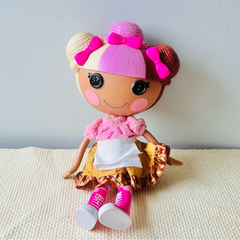 Lalaloopsy Scoops Waffle Cone